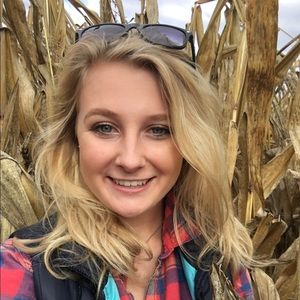 Meet your Posher, Megan